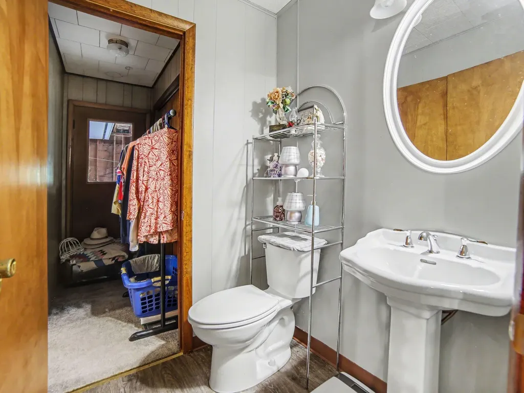 24 E Polk Road Elbridge Township MI 49420