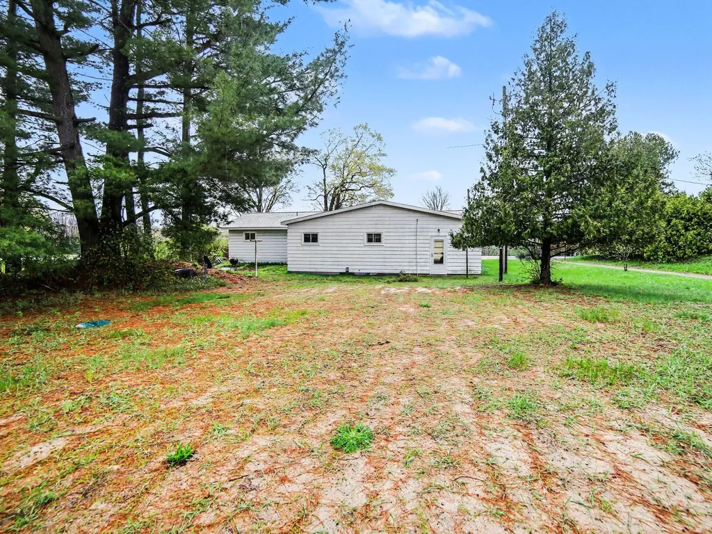 24 E Polk Road Elbridge Township MI 49420