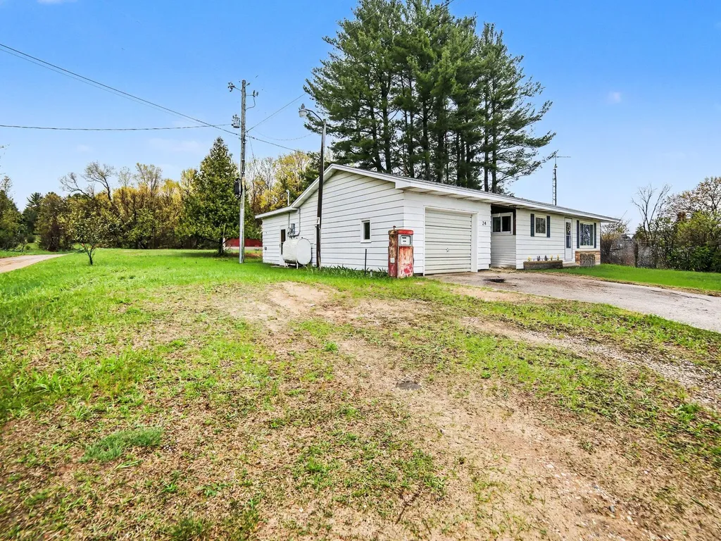 24 E Polk Road Elbridge Township MI 49420