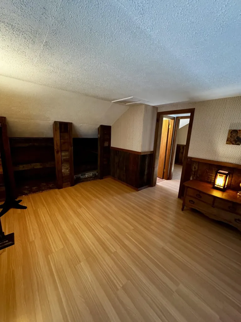 4667 N Lakeshore Drive Golden Township MI 49436