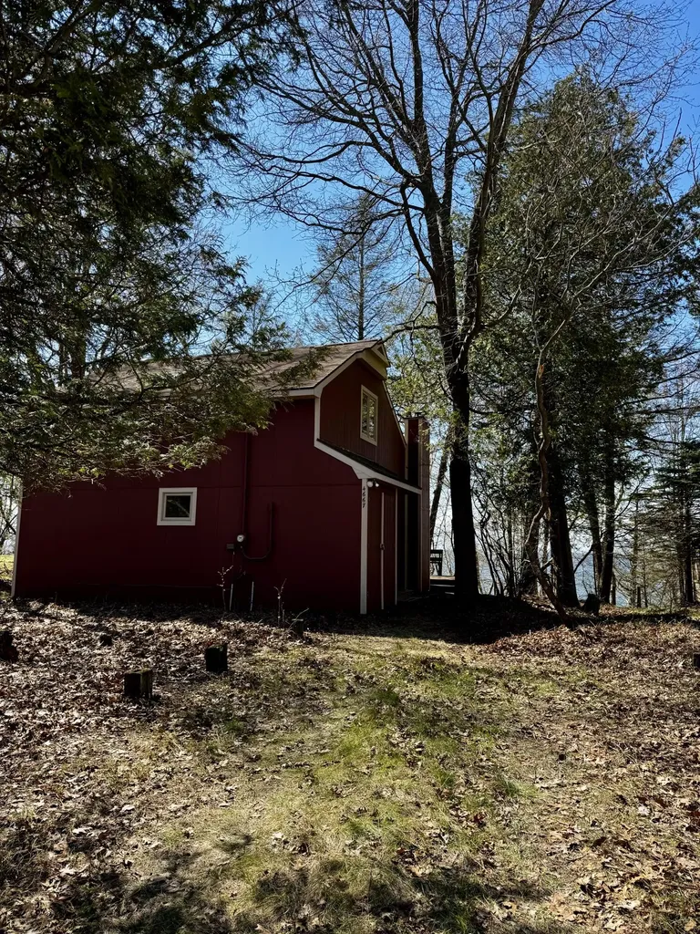 4667 N Lakeshore Drive Golden Township MI 49436