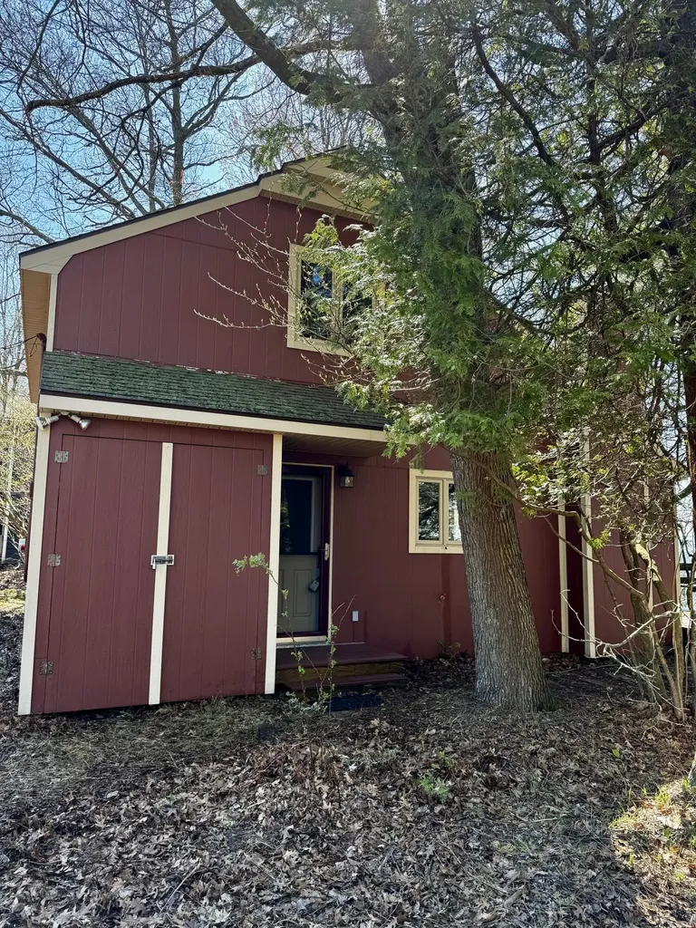 4667 N Lakeshore Drive Golden Township MI 49436