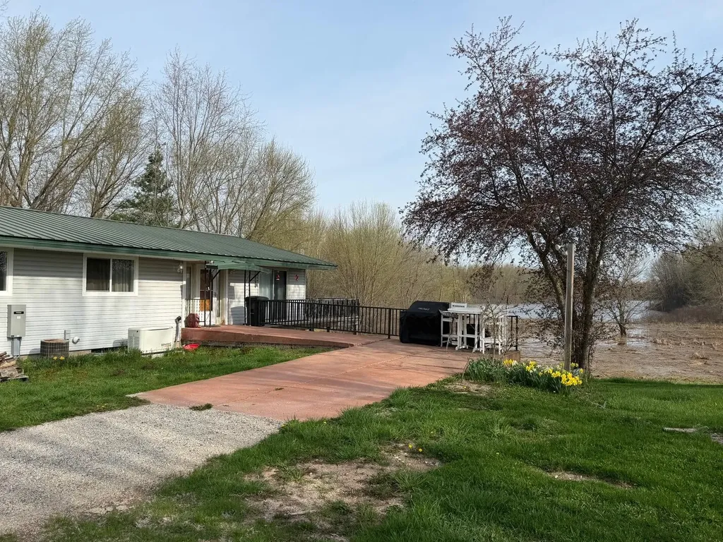 3344 E Hansen Road Custer Township MI 49405