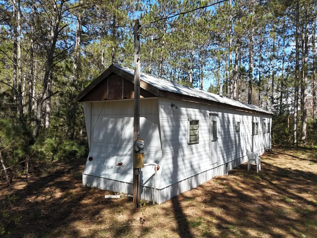 16880 Vondra Road Springdale Township MI 49683