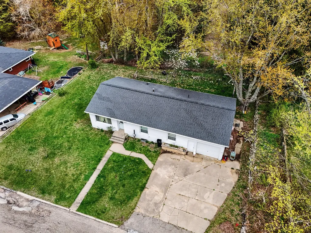 376 N Sunset Terrace Shelby Village MI 49455