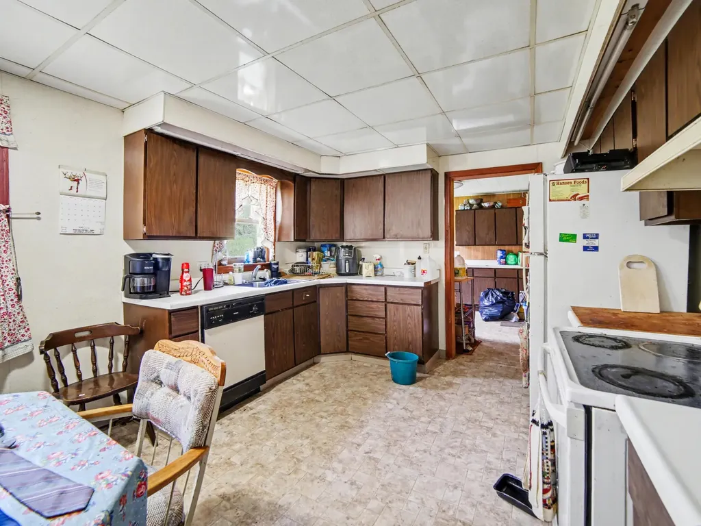376 N Sunset Terrace Shelby Village MI 49455