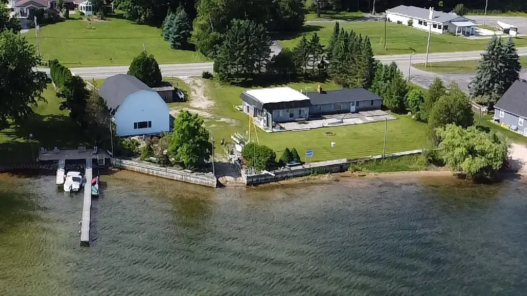 4472 Crescent Beach Road Onekama Township MI 49675