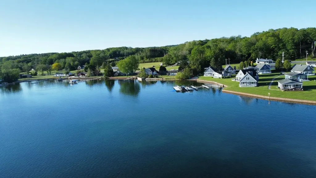 4472 Crescent Beach Road Onekama Township MI 49675