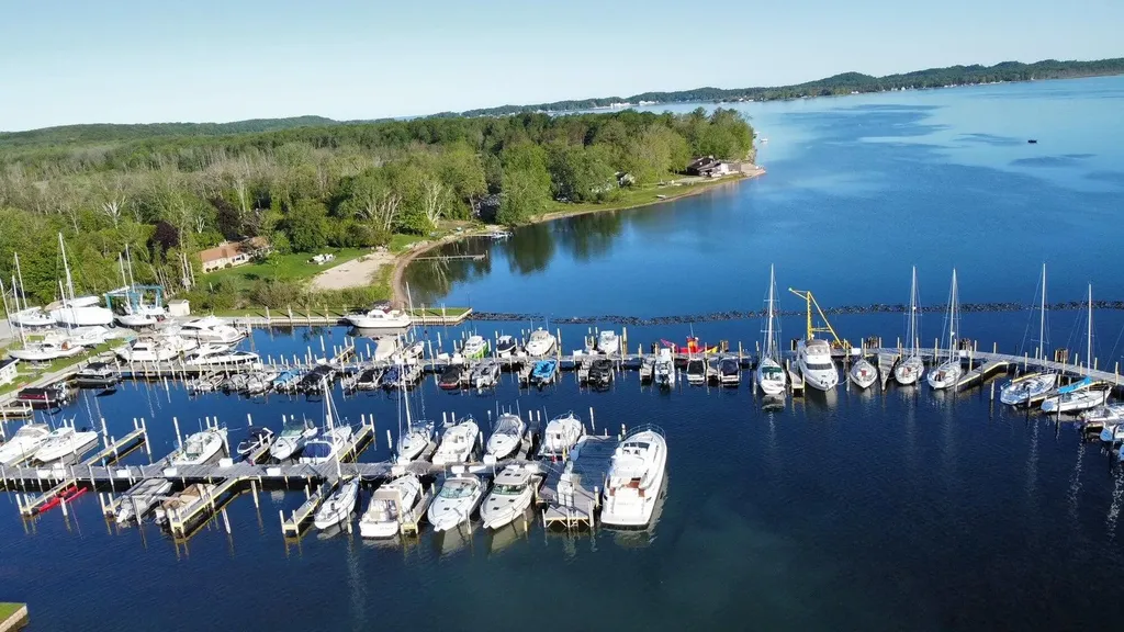 4472 Crescent Beach Road Onekama Township MI 49675
