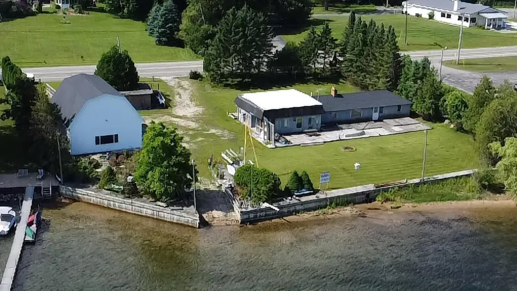 4472 Crescent Beach Road Onekama Township MI 49675