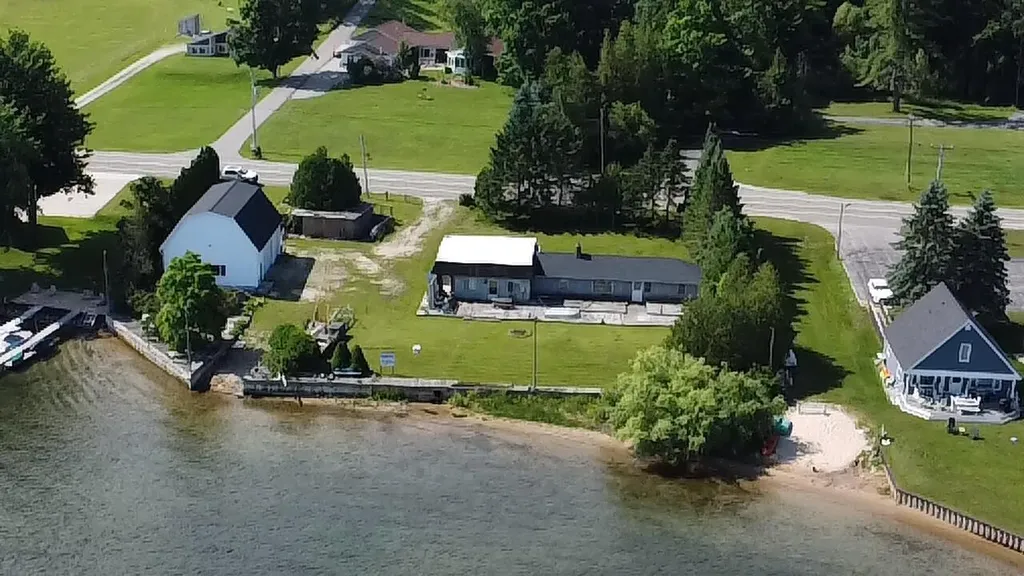 4472 Crescent Beach Road Onekama Township MI 49675