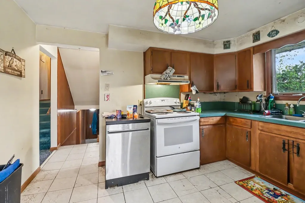 117 N Apple Street Hart City MI 49420