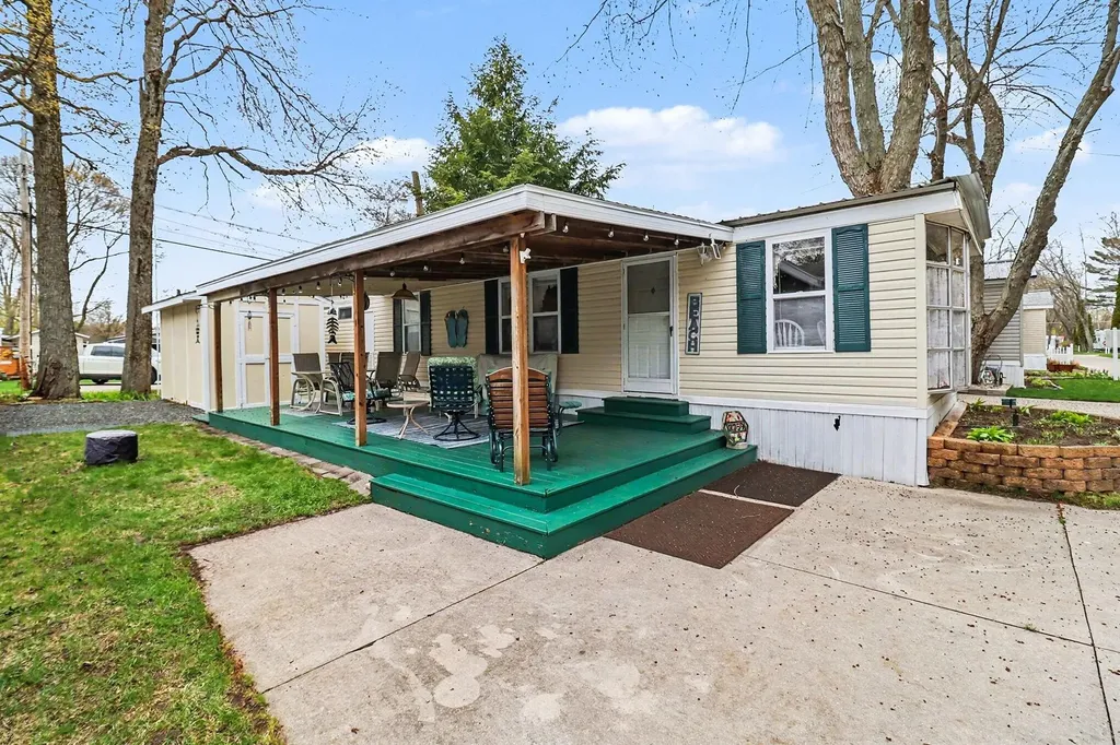 2759 Basin Street Hamlin Township MI 49431