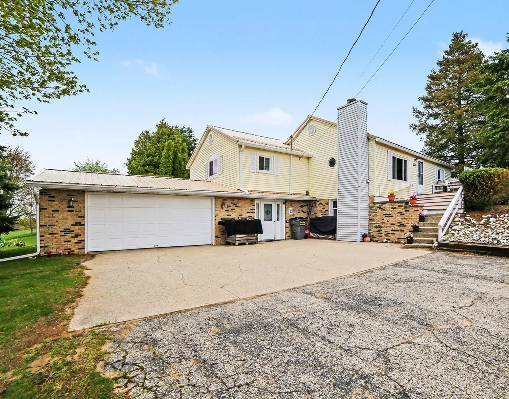 2330 W Tyler Road Hart Township MI 49420