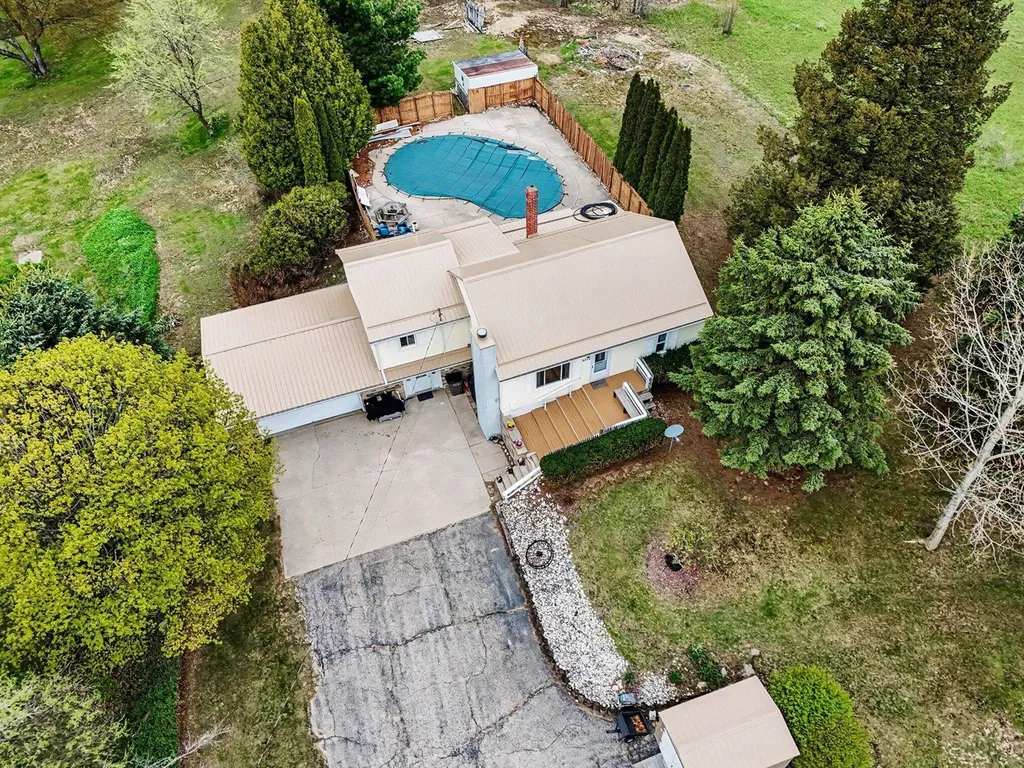 2330 W Tyler Road Hart Township MI 49420