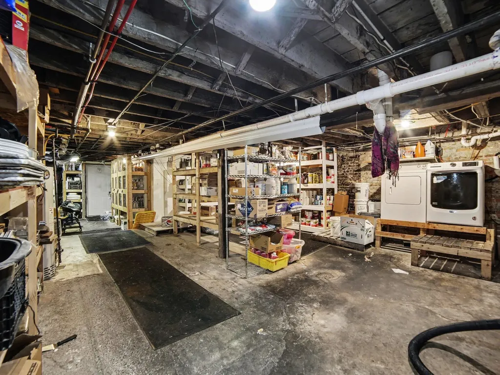 211 E Main Street Hart City MI 49420