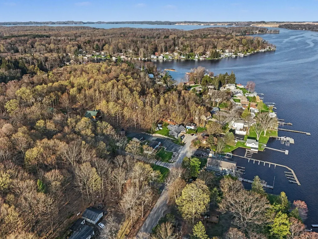 5989 W Barnhart Road Hamlin Township MI 49431