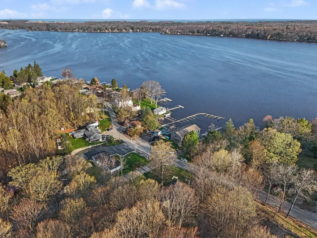 5989 W Barnhart Road Hamlin Township MI 49431