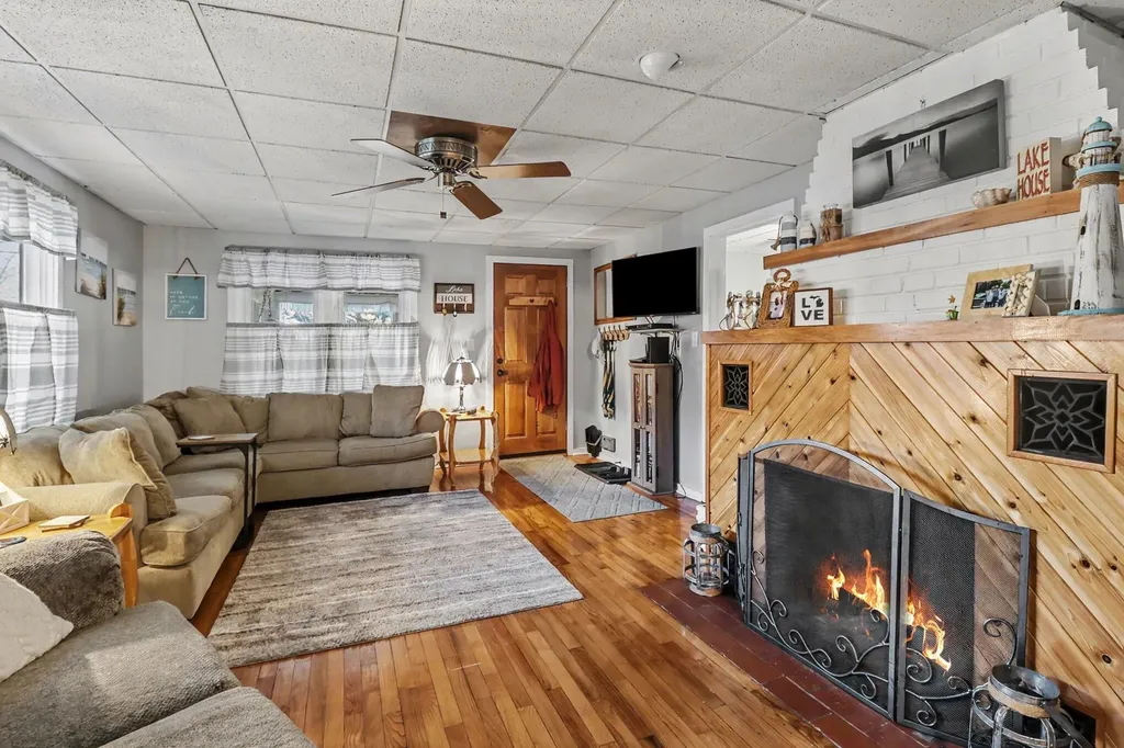5989 W Barnhart Road Hamlin Township MI 49431