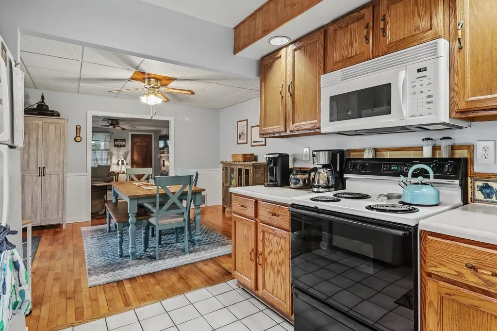 5989 W Barnhart Road Hamlin Township MI 49431