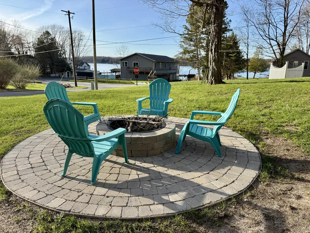 5989 W Barnhart Road Hamlin Township MI 49431