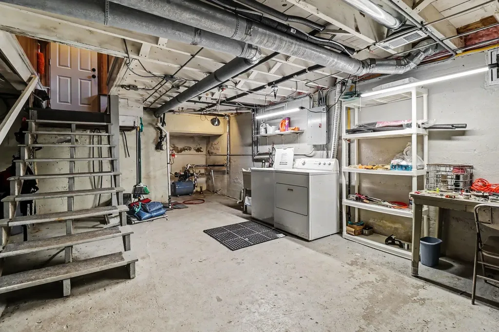 5989 W Barnhart Road Hamlin Township MI 49431