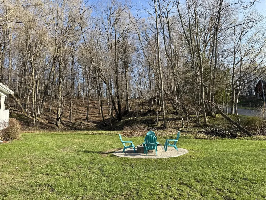 5989 W Barnhart Road Hamlin Township MI 49431