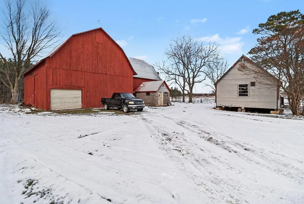 4646 N Anderson Road Victory Township MI 49431