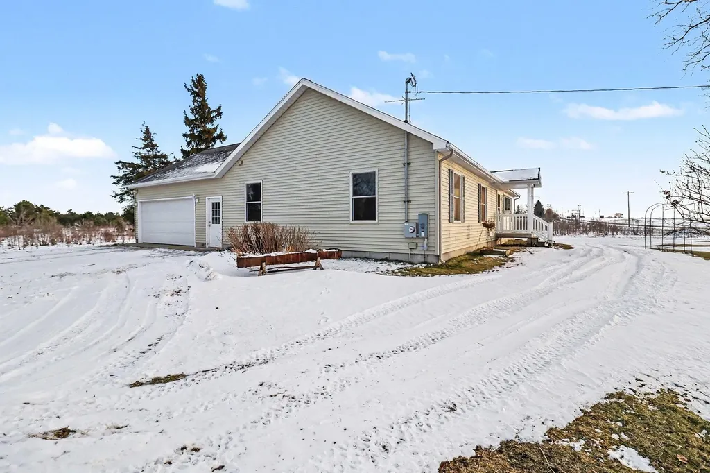 4646 N Anderson Road Victory Township MI 49431