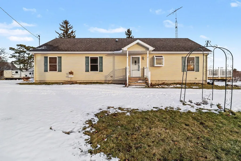 4646 N Anderson Road Victory Township MI 49431