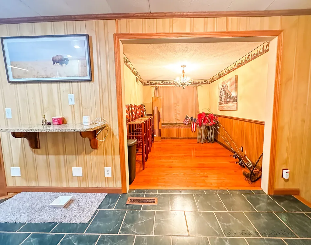8933 E M 20 Newfield Township MI 49421