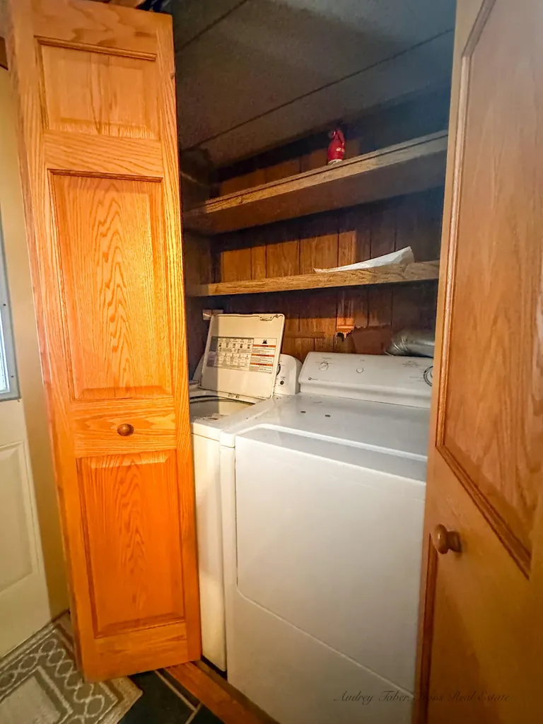 8933 E M 20 Newfield Township MI 49421