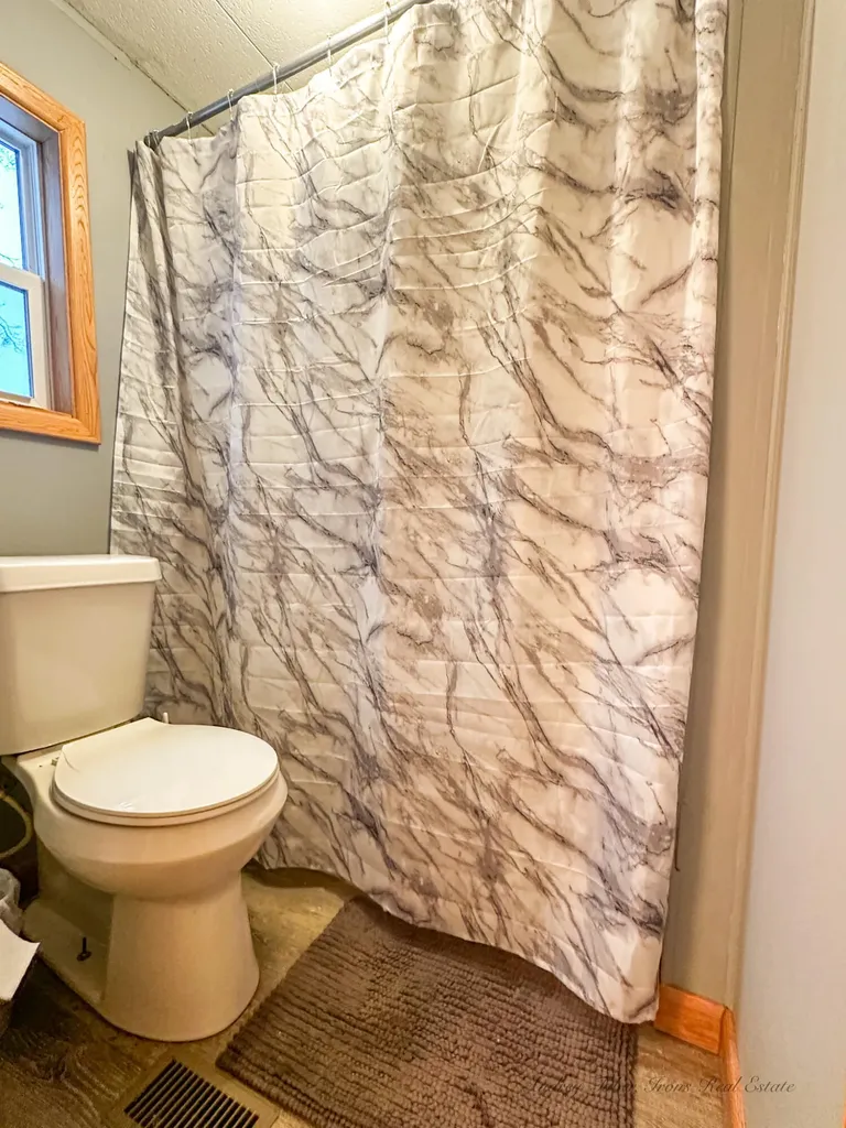 8933 E M 20 Newfield Township MI 49421
