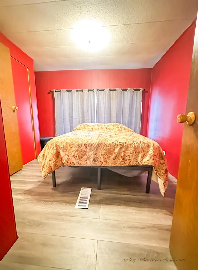 8933 E M 20 Newfield Township MI 49421