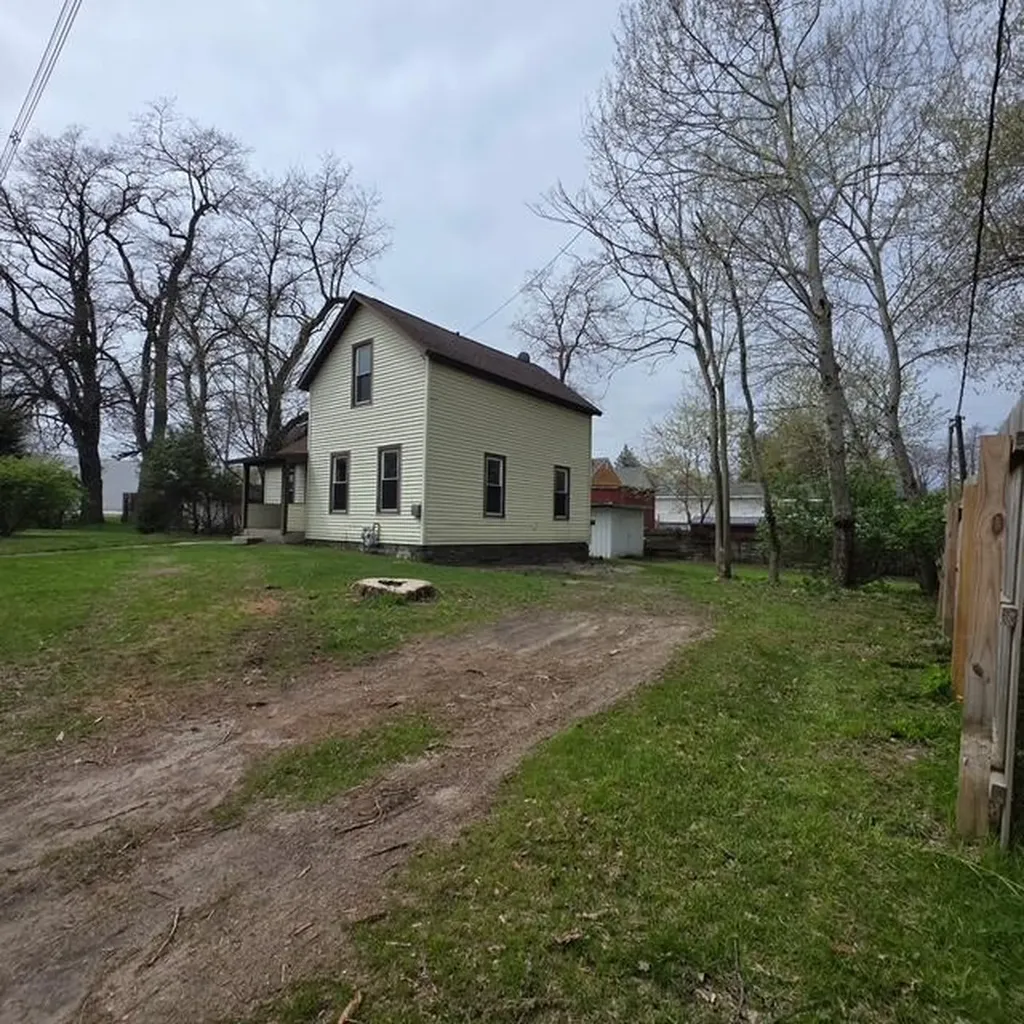 519 S Union Street Hart City MI 49420