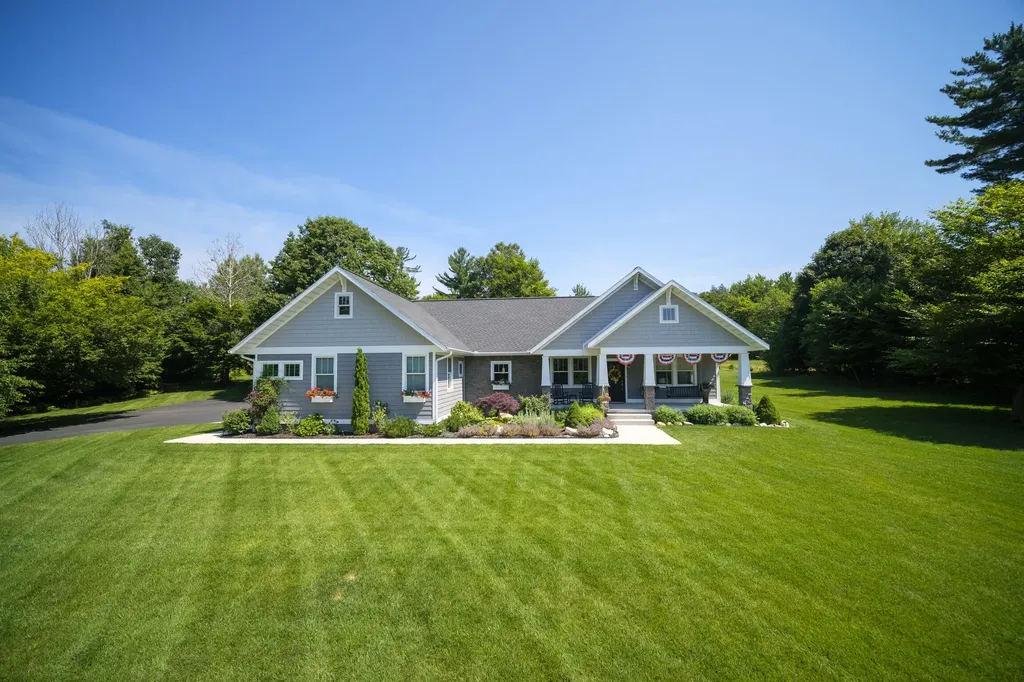 10201 Opal Ridge Drive Onekama Township MI 49675