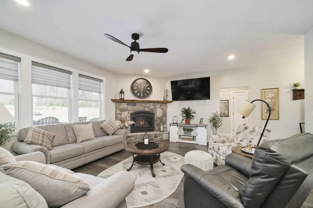 10201 Opal Ridge Drive Onekama Township MI 49675