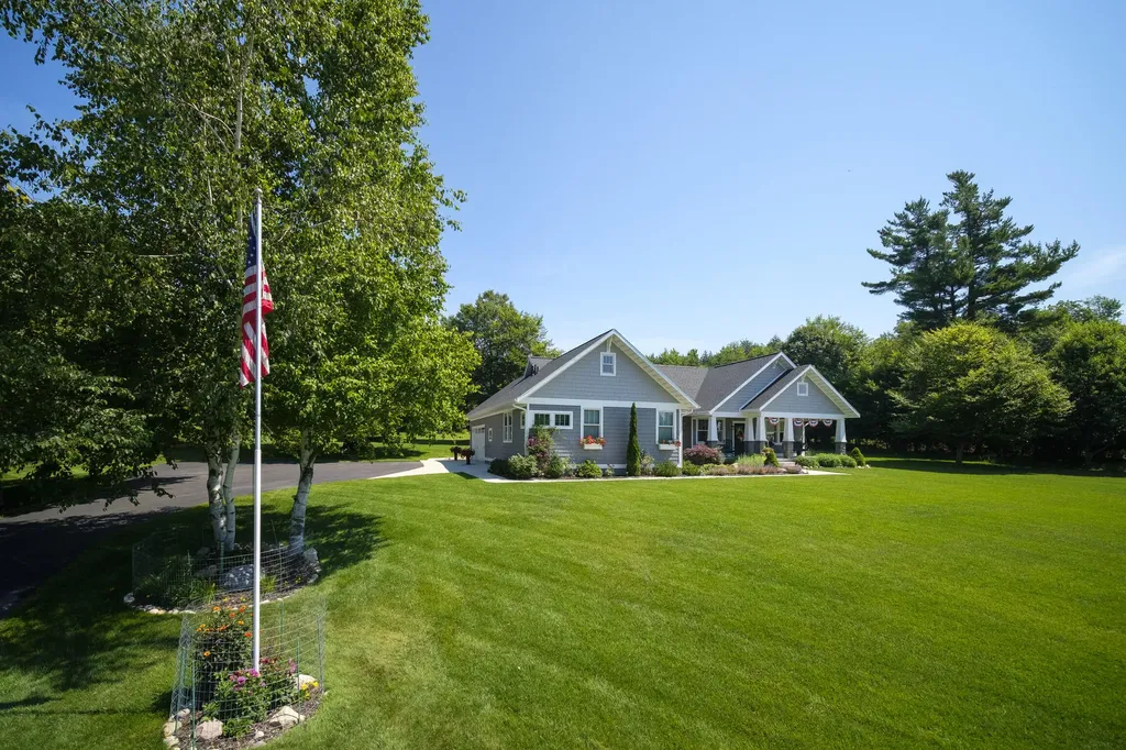 10201 Opal Ridge Drive Onekama Township MI 49675