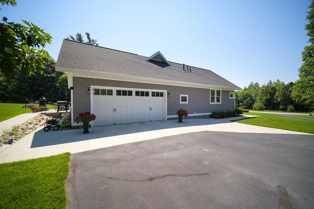 10201 Opal Ridge Drive Onekama Township MI 49675