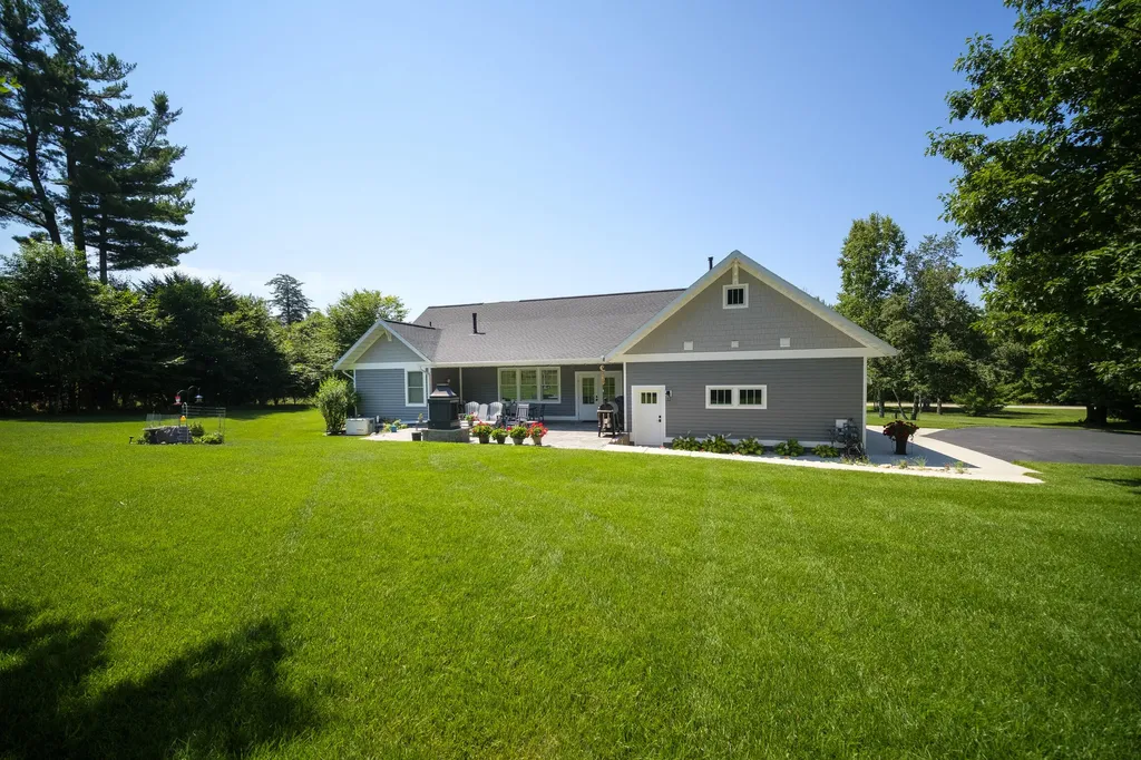 10201 Opal Ridge Drive Onekama Township MI 49675