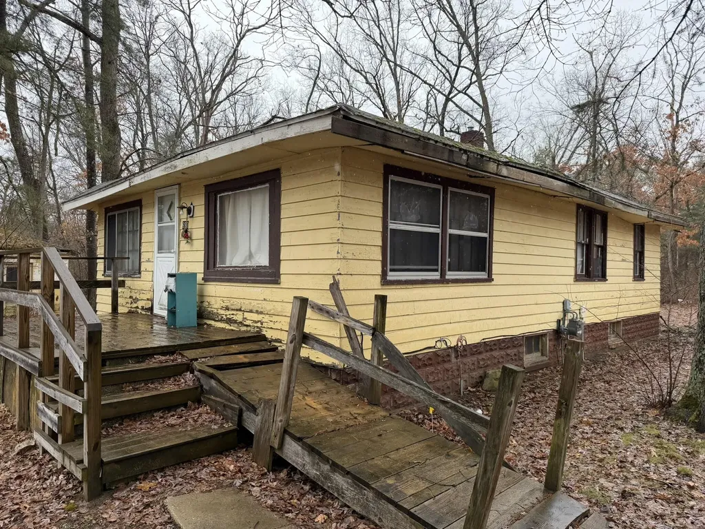 690 E Essex Drive Yates Township MI 49642