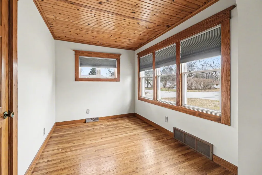 802 N Emily Street Ludington City MI 49431
