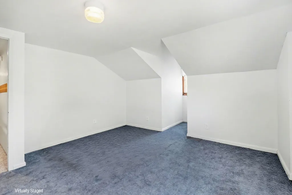 709 New William Street Ludington City MI 49431