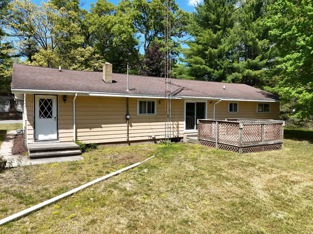 14099 Studebaker Avenue Dickson Township MI 49619