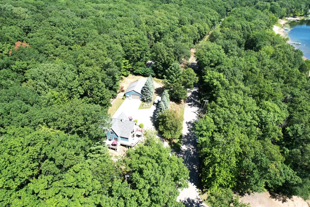 4050 E Ottawa Drive Unknown City MI 49411