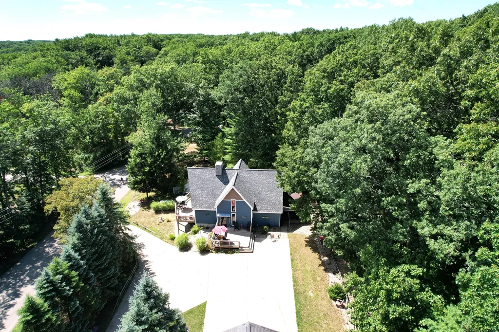 4050 E Ottawa Drive Unknown City MI 49411