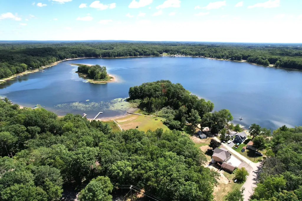 4050 E Ottawa Drive Unknown City MI 49411