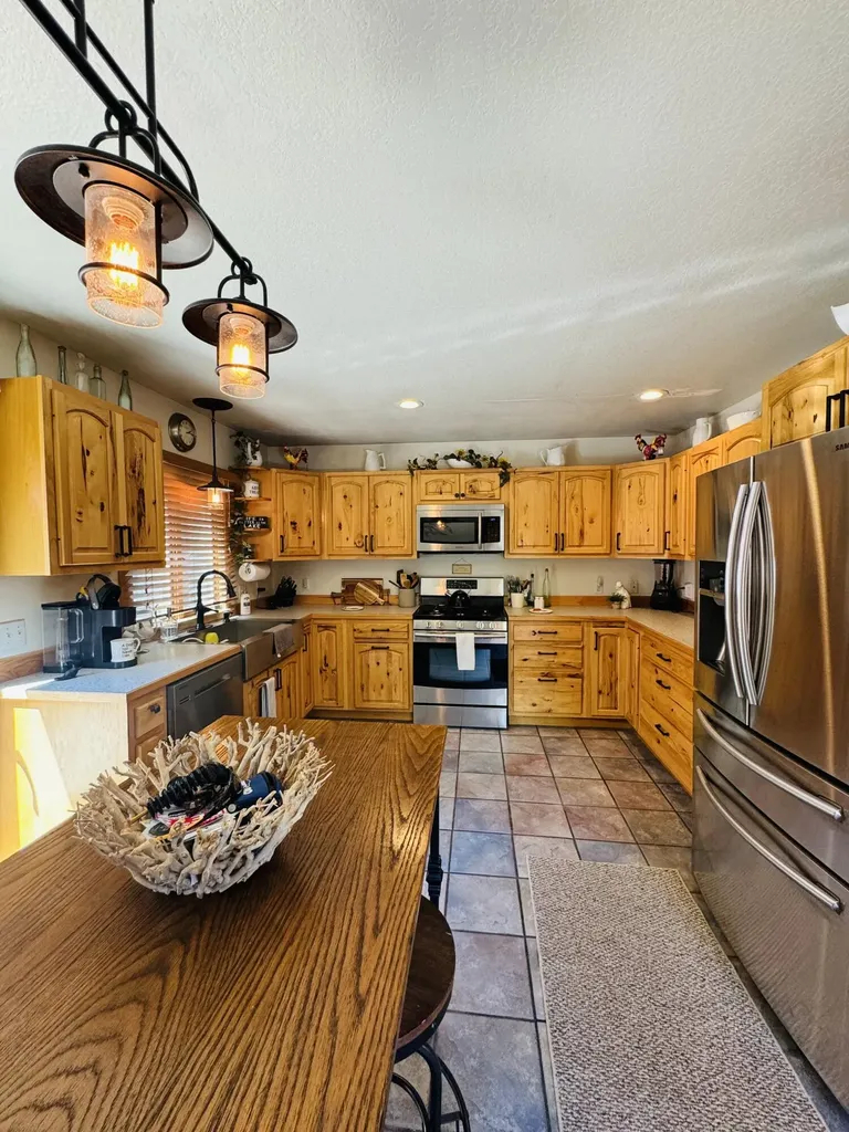 4050 E Ottawa Drive Unknown City MI 49411