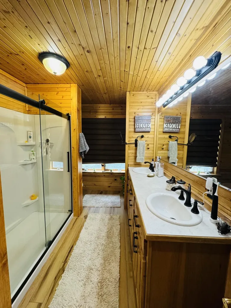 4050 E Ottawa Drive Unknown City MI 49411