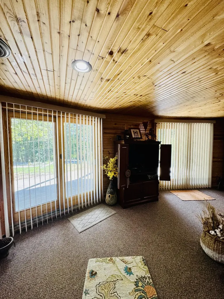 4050 E Ottawa Drive Unknown City MI 49411